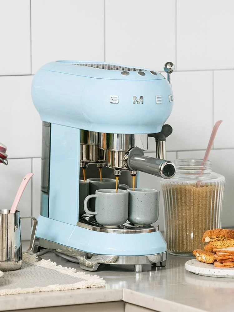 Smeg ECF01PBUK Espresso Coffee Machine - Pastel Blue 4 Smeg ECF01PBUK Espresso Coffee Machine - Pastel Blue - Image 2